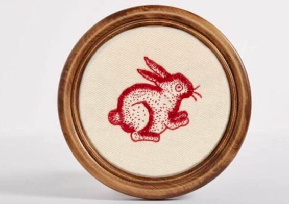 8e74bf09-6e66-48f2-8a2c-01fdd2b3b1c0